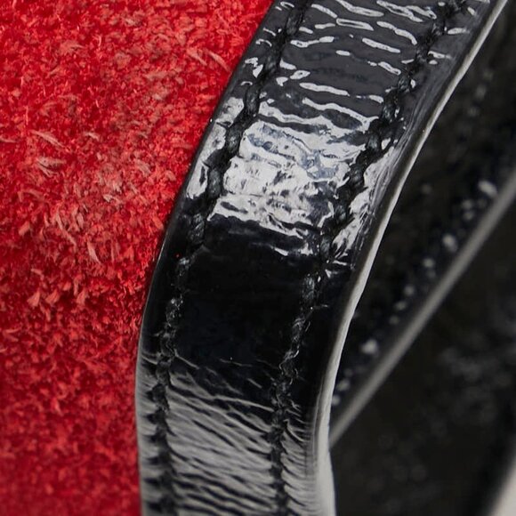 GUCCI Black Leather Shoulder Bag - Picture 6 of 13